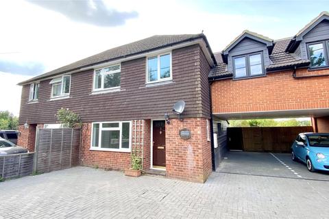 3 bedroom semi-detached house for sale - Mill Lane, Sindlesham, Wokingham, Berkshire, RG41