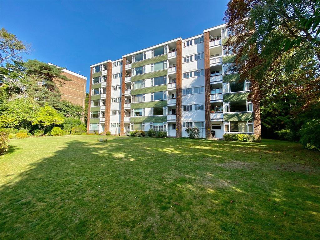 Pelham, 34 Lindsay Road, Poole, BH13 2 bed apartment £235,000