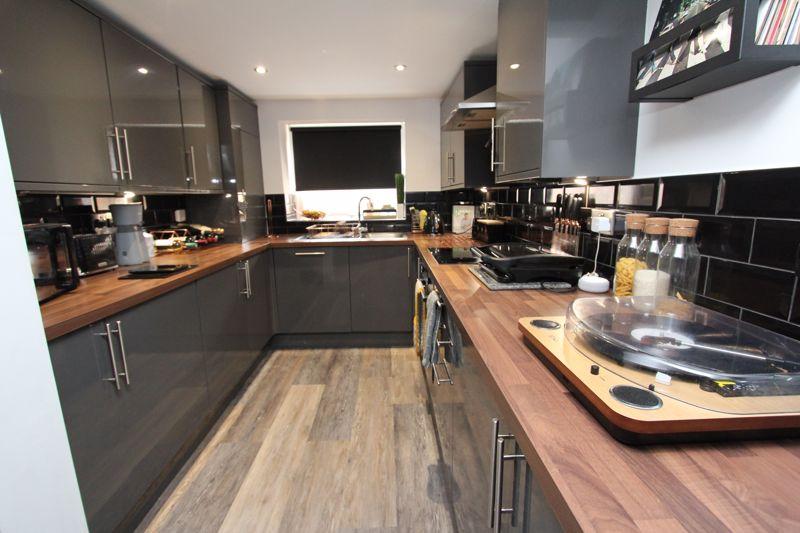 John Street, Barry 2 bed terraced house £162,950