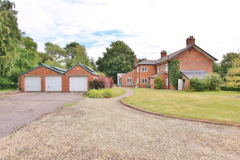 Driveway &amp; Garaging