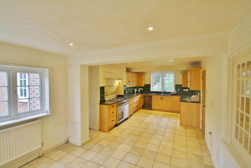 Kitchen / Breakfast