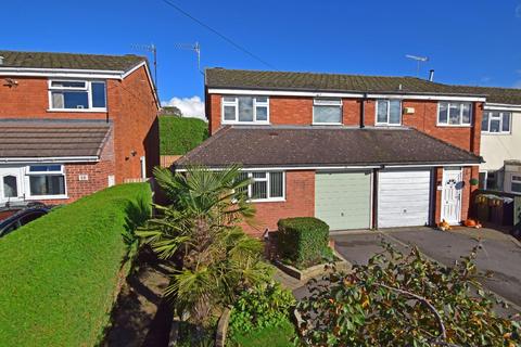 16 Silverdale, Bromsgrove, B61 8LD