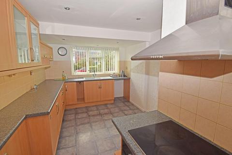 16 Silverdale, Bromsgrove, B61 8LD