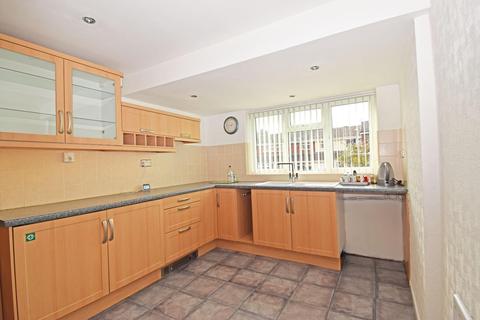 16 Silverdale, Bromsgrove, B61 8LD