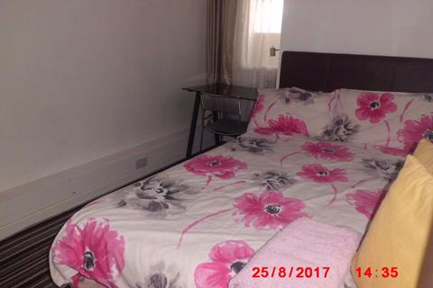 2 bedroom flat to rent - 800 Pershore Road, B29