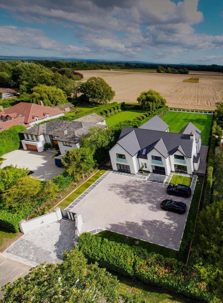 Goughs Lane, Knutsford 5 bed detached house