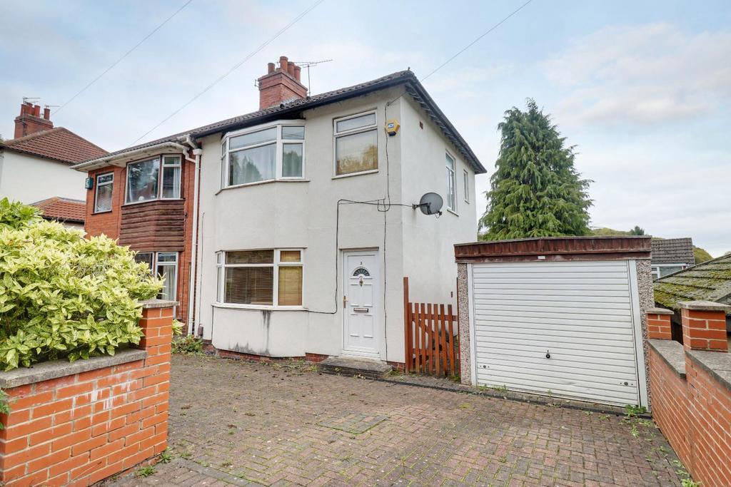 2 Outwood Walk, Horsforth 3 bed semidetached house £270,000