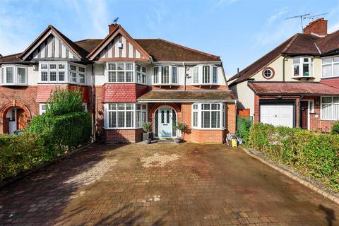 251 London Road, Ewell, Epsom, KT17 2BU