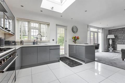 251 London Road, Ewell, Epsom, KT17 2BU