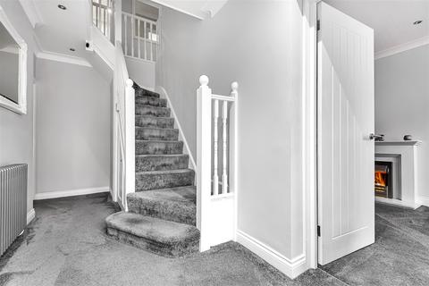 251 London Road, Ewell, Epsom, KT17 2BU