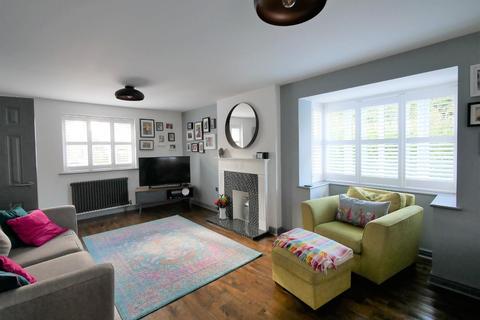 23 Cae Canol, Penarth, CF64 3RL