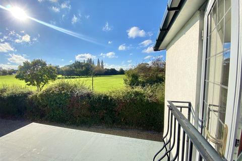 Mill House Magpie Lane, Little Warley, Brentwood, CM13 3DT