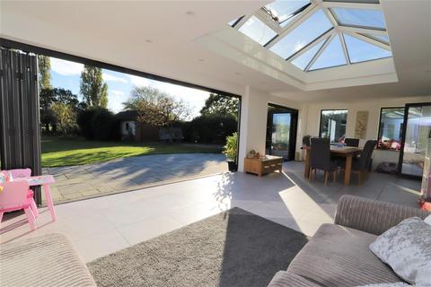 Mill House Magpie Lane, Little Warley, Brentwood, CM13 3DT