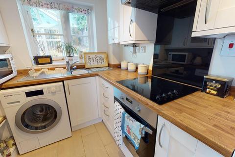 7 Churchill Close, Folkestone, CT19 5UP