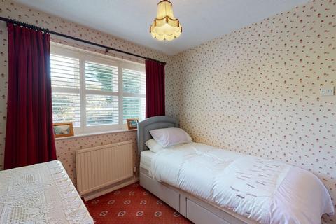 7 Churchill Close, Folkestone, CT19 5UP