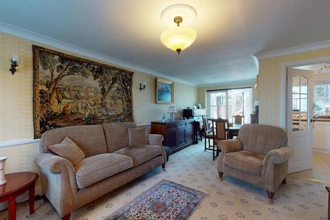 7 Churchill Close, Folkestone, CT19 5UP