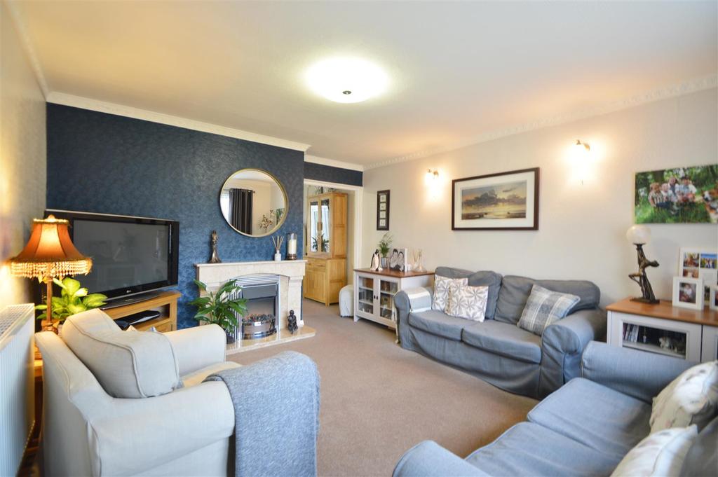 119 Mount Pleasant Road, Shrewsbury... 3 bed semidetached house £230,000