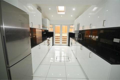 5 bedroom semi-detached house to rent, Woodcote Avenue, Mill Hill, NW7