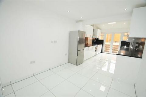 5 bedroom semi-detached house to rent, Woodcote Avenue, Mill Hill, NW7