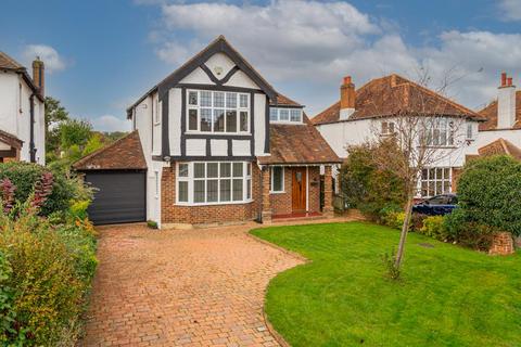 28 Oak Hill, Epsom, KT18 7BT