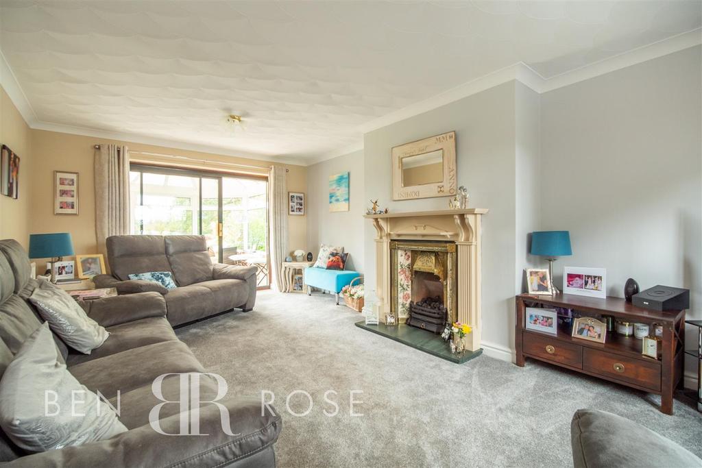 The Croft, Euxton, Chorley 5 bed detached house £499,995