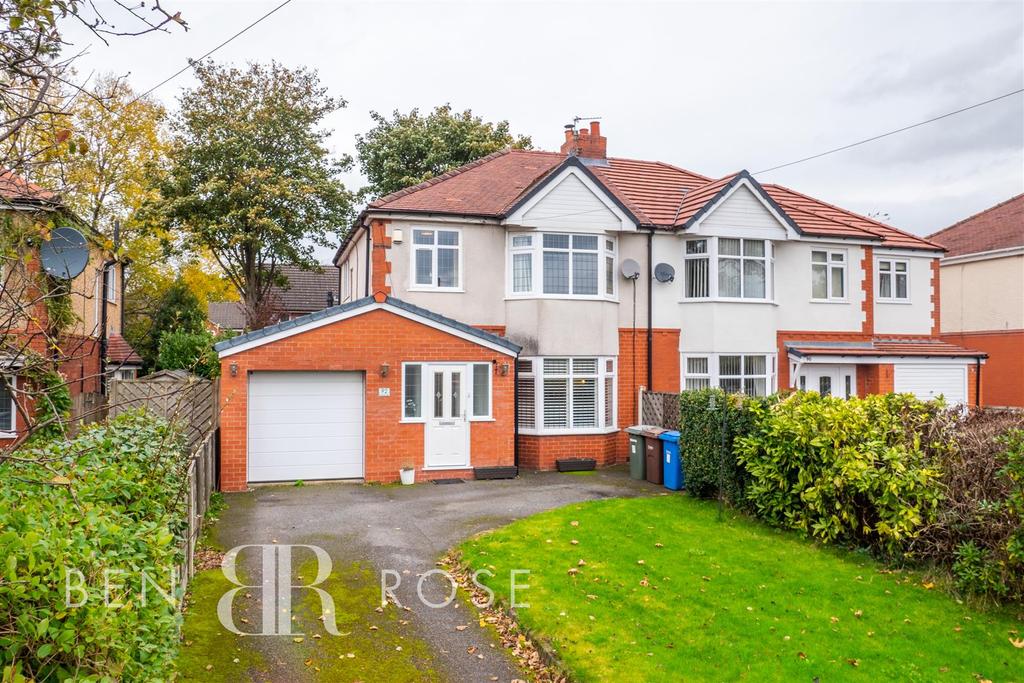 Runshaw Lane, Euxton, Chorley 3 bed semidetached house £249,995