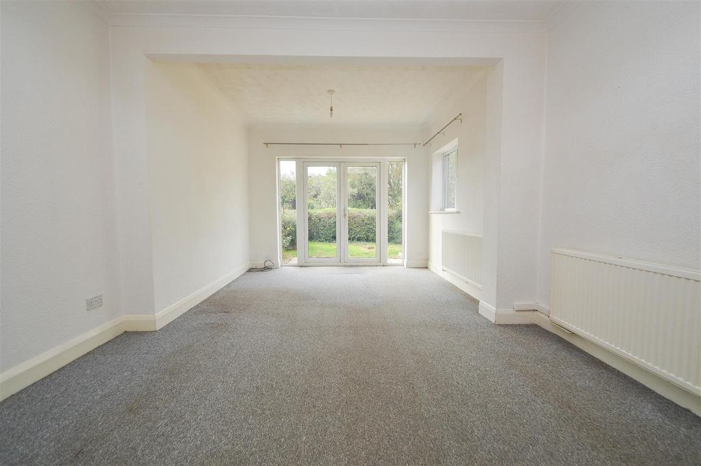 Wallsend Road, Pevensey Bay 2 bed semidetached bungalow £325,000