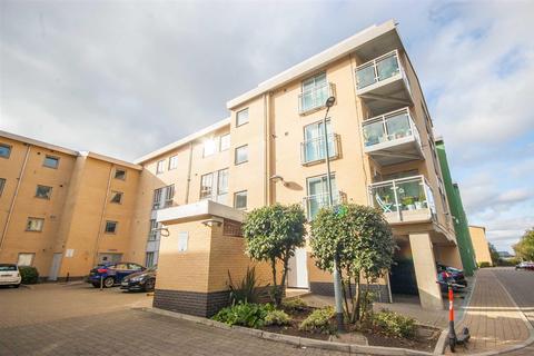 78 Lockside Marina, Chelmsford, CM2 6HF