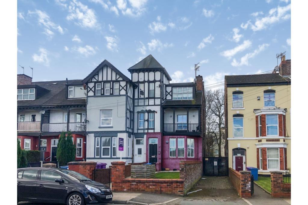Laurel Road, Liverpool L7 2 bed ground floor flat £595 pcm (£137 pw)