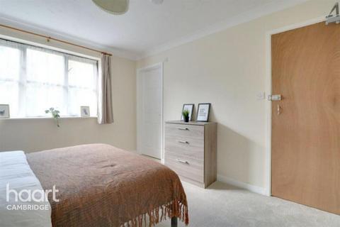 1 bedroom in a house share to rent, Maio Road, Cambridge
