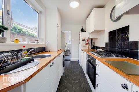 96 Invicta Road, Dartford, DA2 6AZ