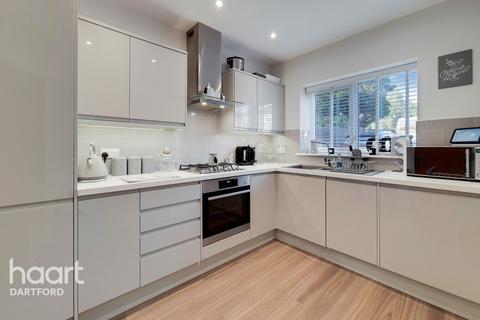 9 Chailey Close, Sidcup, DA15 9BE