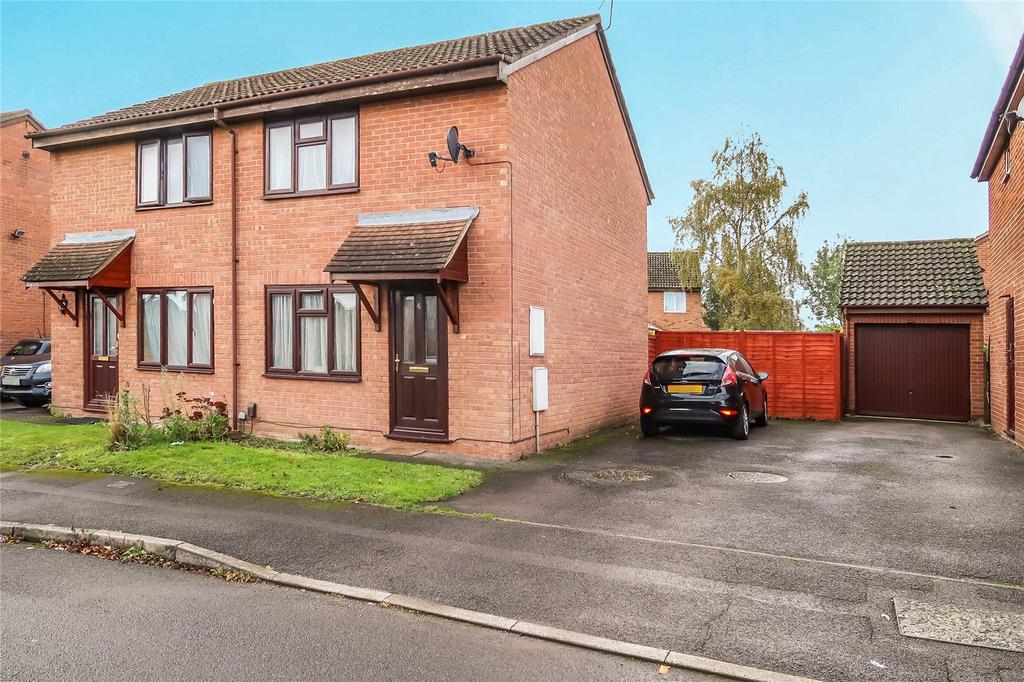 Balfour Drive, Calcot, Reading, RG31 2 bed semidetached house £325,000