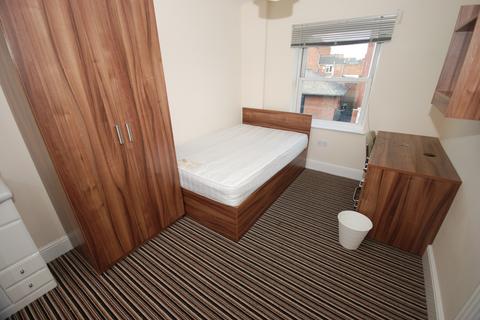 undefined, Chapel Cross, Chapel Street, Leamington Spa, CV31