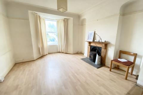 12 Castle Road, Penzance, TR18 2AX