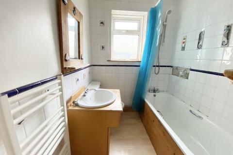 12 Castle Road, Penzance, TR18 2AX