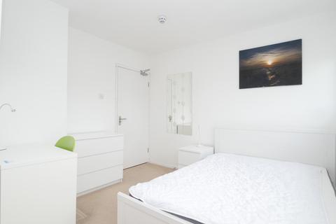 60 Austen Paths, Stevenage, SG2 0NR