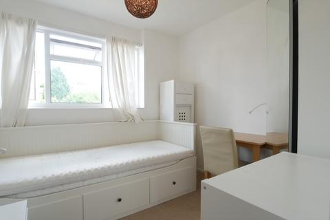 60 Austen Paths, Stevenage, SG2 0NR