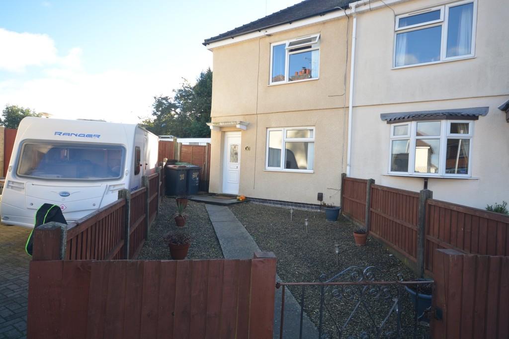 Queen Marys Road, Bedworth 2 bed semidetached house £155,000