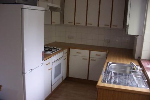 2 bedroom apartment to rent, Valentines Road, Ilford