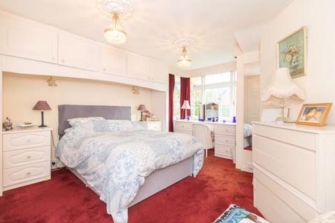 19 Marks Road, Warlingham, CR6 9SH