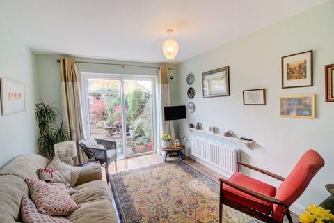 25 Harrington Walk, Lichfield, WS13 7UY