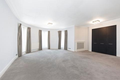 3 bedroom flat to rent, Gloucester Square, London