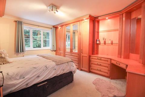 29 Cheddleton Park Avenue, Cheddleton, Leek, ST13 7NS