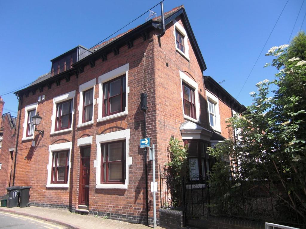 5 Mill Hill Lane, Leicester 1 bed flat £575 pcm (£133 pw)