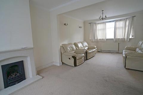 28 Salisbury Road, Chingford, London, E4 6TA