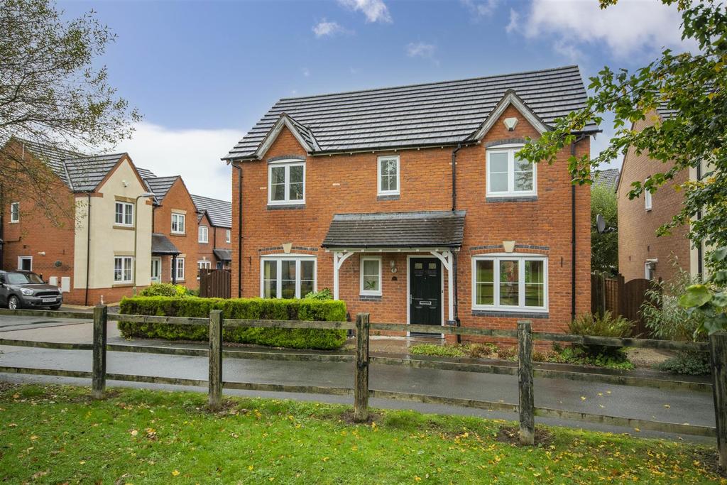 Wilfred Owen Avenue, Oswestry 4 bed detached house £335,000