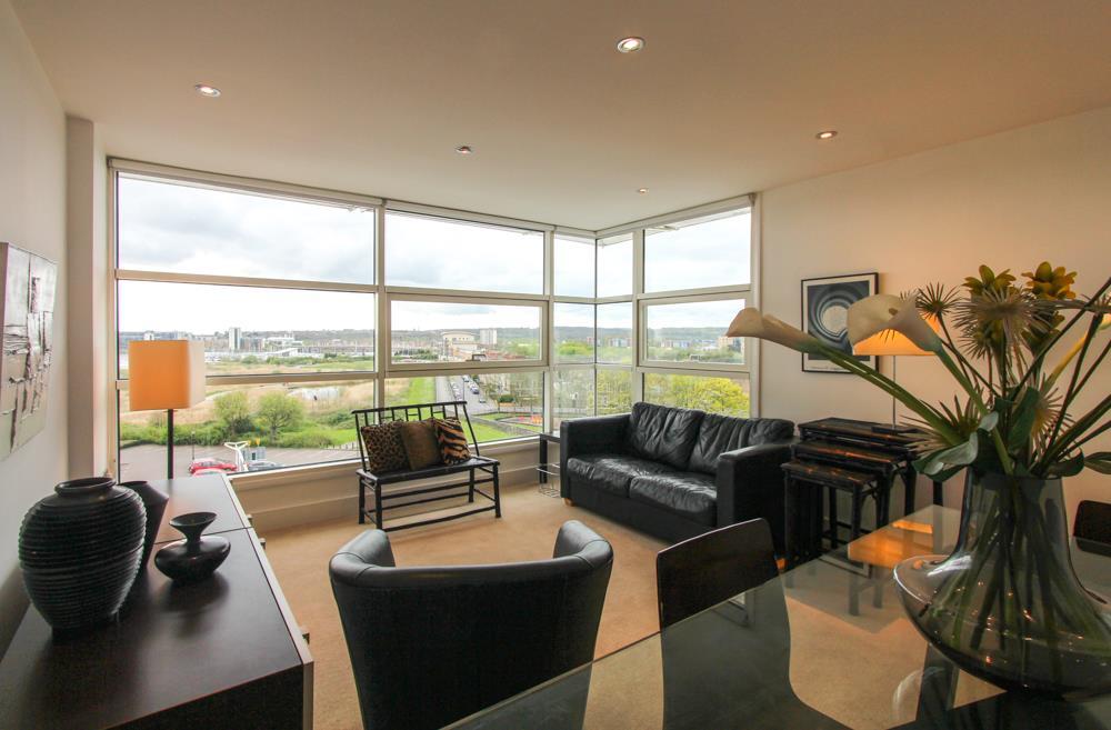 Sovereign Quay, Cardiff Bay 2 bed apartment £1,300 pcm (£300 pw)