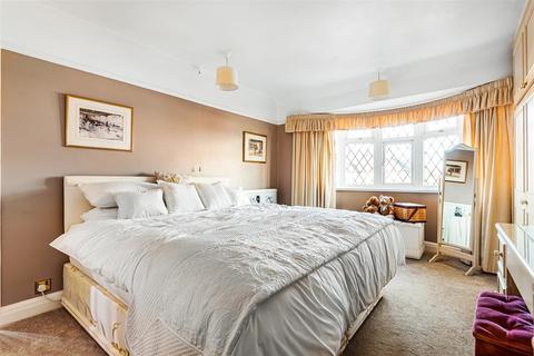 26 The Mount, Worcester Park, KT4 8UD
