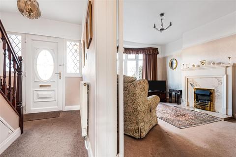 26 The Mount, Worcester Park, KT4 8UD